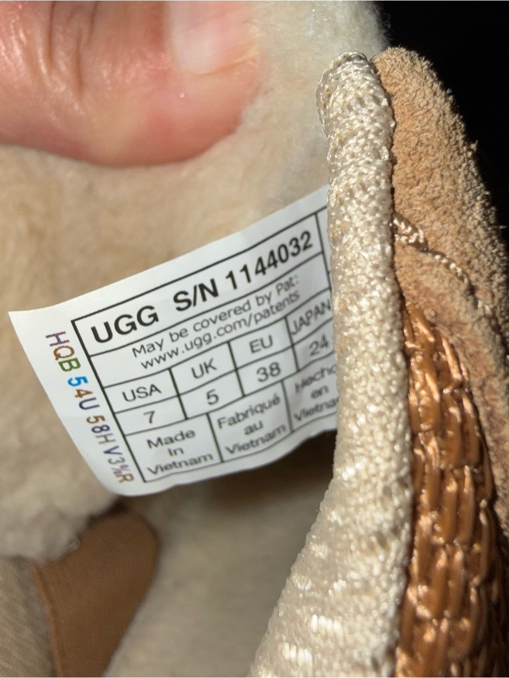 UGG Lowmel Sneaker in the chestnut colorway - Picture 7 of 8